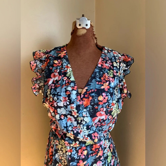 Mazik FLORAL  DRESS size medium sheer midi  ruffle sleeves - Picture 2 of 8